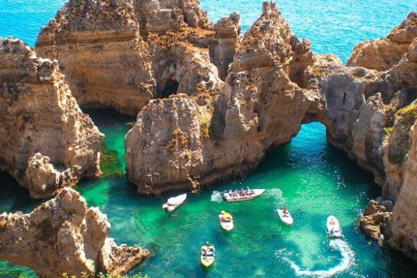 8 Tempat Menarik di Algarve Portugal, Pemandangannya Bikin Takjub!