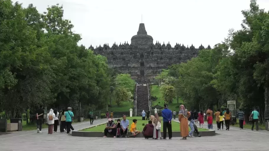 Liburan Tahun Baru, Candi Borobudur Masih Jadi Primadona Wisatawan